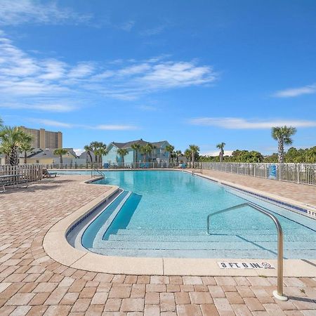 Travelodge By Wyndham Panama City Beach / Beachfront Exterior photo