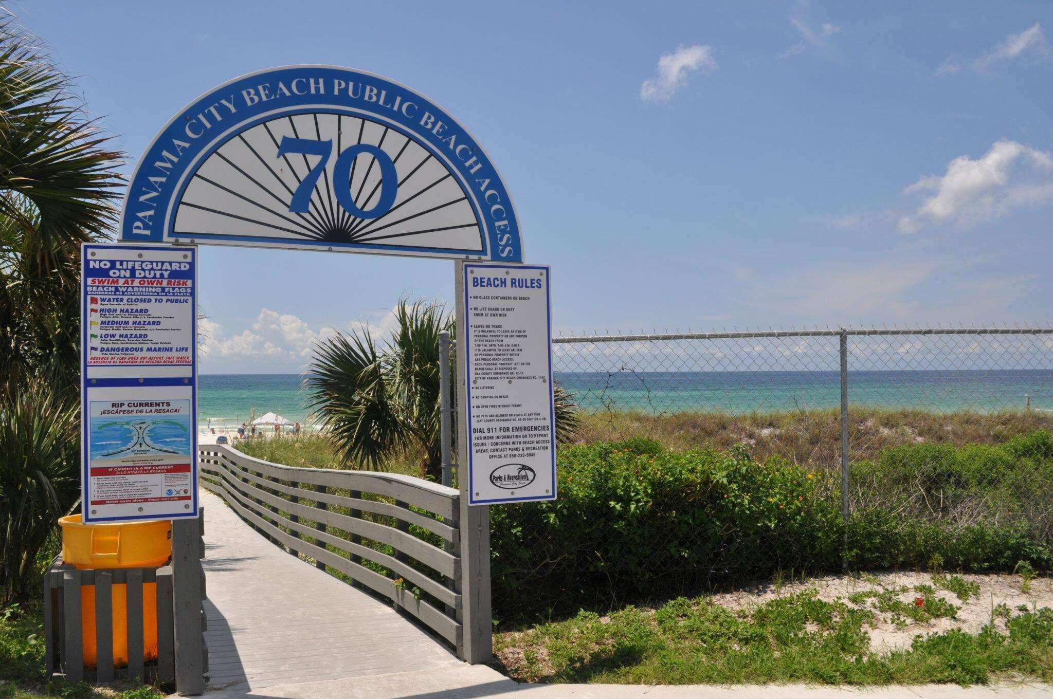 Travelodge By Wyndham Panama City Beach / Beachfront Exterior photo